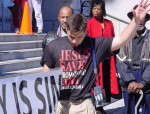 Jason Storms praying outside of San Francisco City Hall during the distribution of the same-sex marriage licenses.